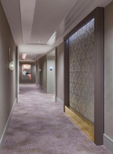 Hotel Crescent Court - image 2