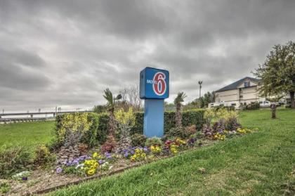 Motel 6-Dallas TX - Northwest