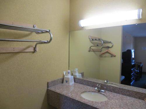 Welcome Inn - image 5