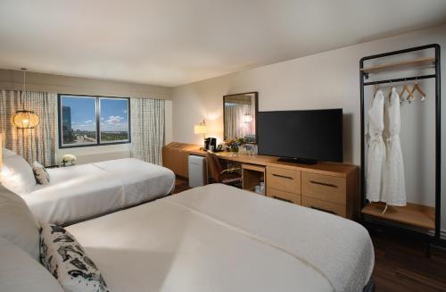 The Beeman Hotel - main image