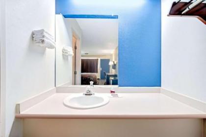 Dallas Love Field Inn - image 3