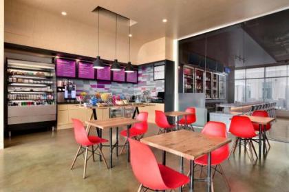 Aloft Dallas Love Field - image 2