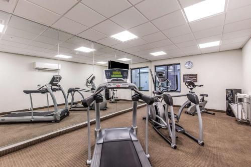 Sleep Inn Dallas Love Field-Medical District - image 3