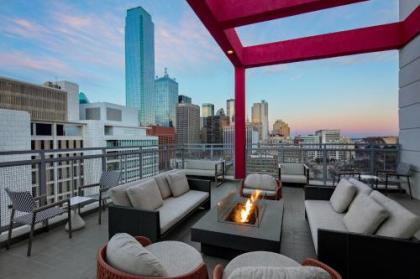 Courtyard Dallas