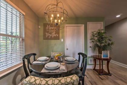 Updated Uptown Dallas House - 2 Miles to Downtown! - image 5