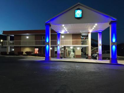 Americas Best Value Inn & Suites-Dalton GA - I-75 Exit- 328