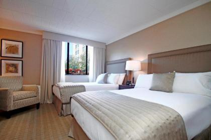 Ethan Allen Hotel - image 1