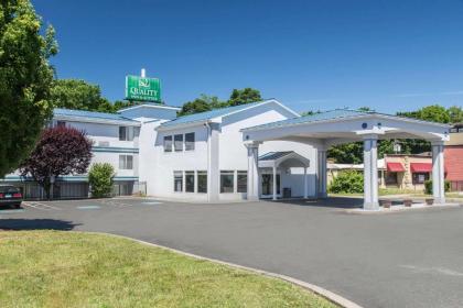 Quality Inn & Suites Danbury near University - image 11