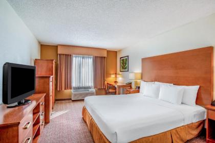 La Quinta by Wyndham Danbury - image 13