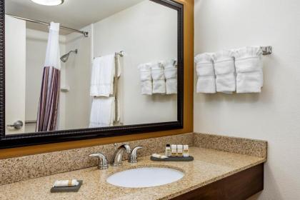 La Quinta by Wyndham Danbury - image 14
