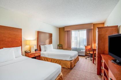 La Quinta by Wyndham Danbury - image 9