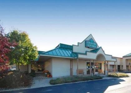Quality Inn & Suites - image 10