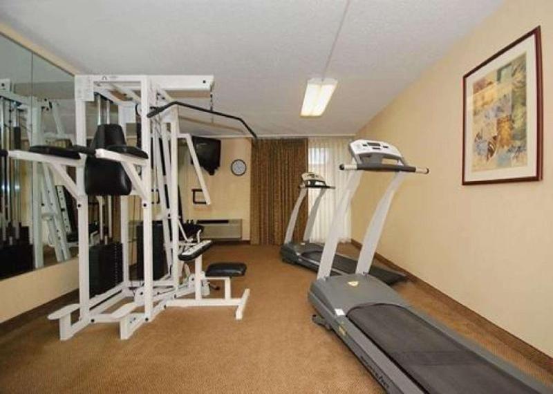 Quality Inn & Suites - image 5