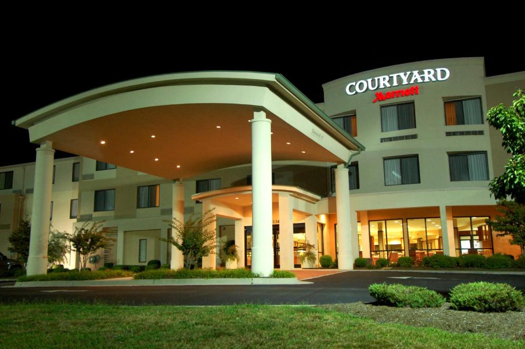 Courtyard Danville - main image