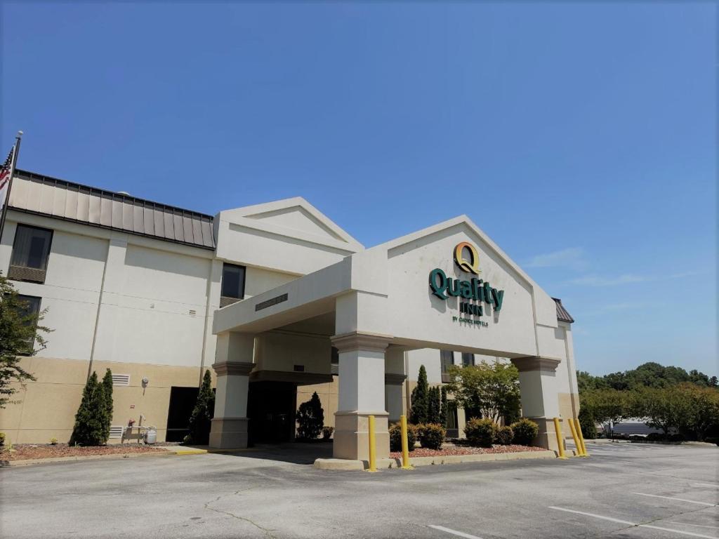 Quality Inn - main image