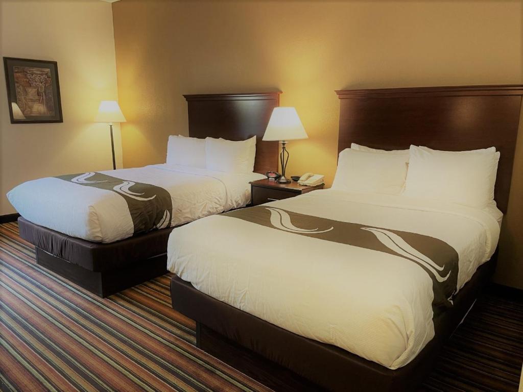 Quality Inn - image 5