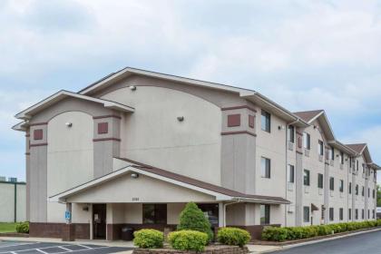 Super 8 by Wyndham Danville VA Danville Virginia