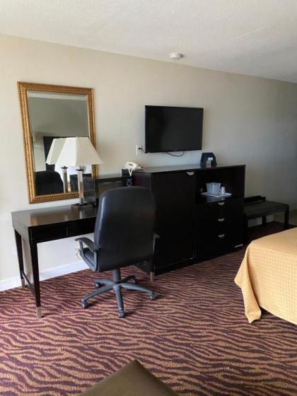 Red Carpet Inn & Suites - Danville - image 10