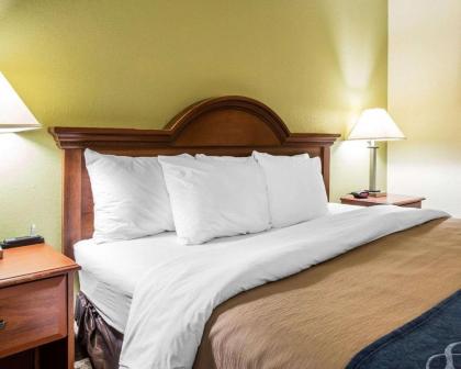 Quality Inn Darien-North Brunswick - image 9