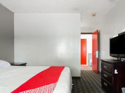 Raceway Inn - image 14