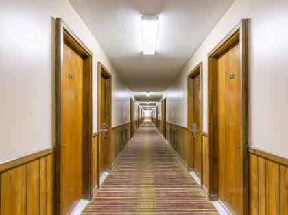 Raceway Inn - image 6