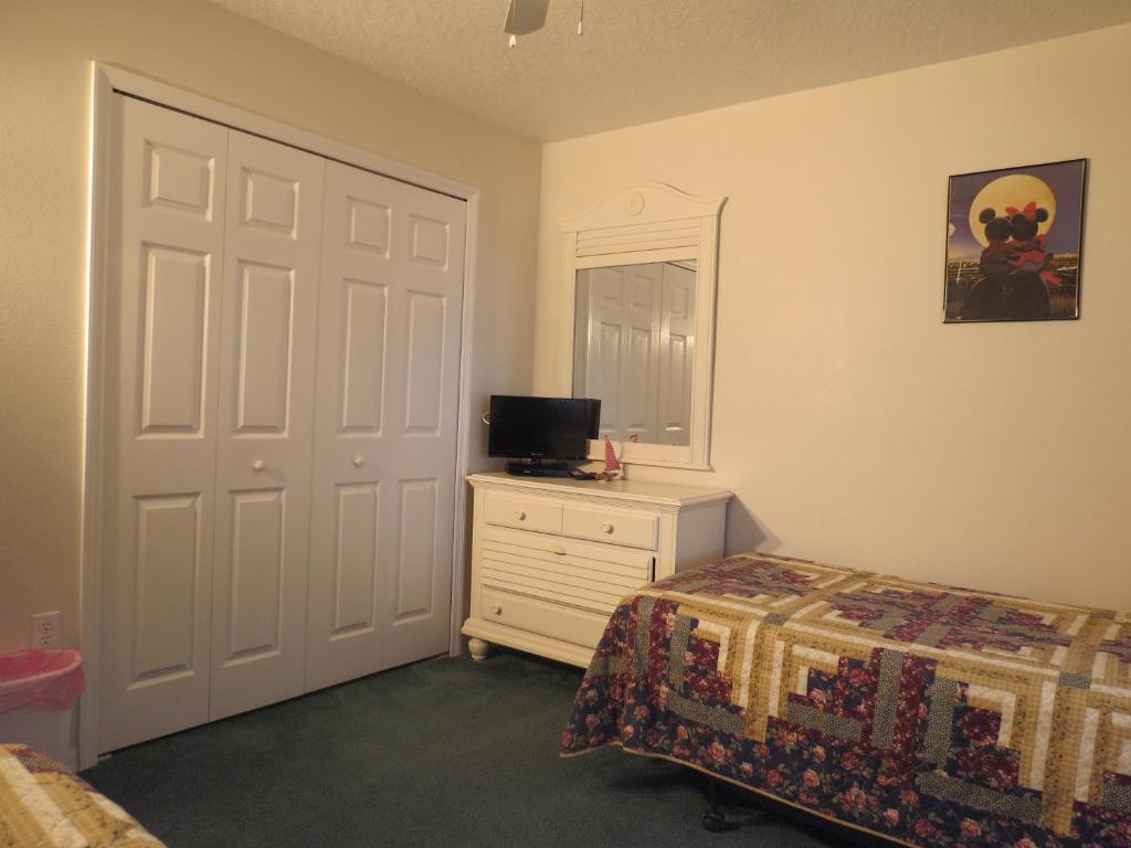 4 Bedroom Kissimmee Area Home - image 5