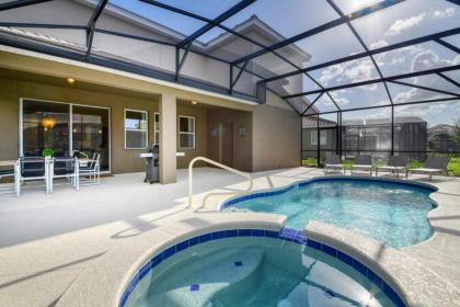 Fabulous 7 Beds 5.5 Baths Home - image 5