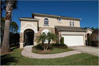 A great 5 bedroom villa with it own private pool perfect wail in Davenport Davenport