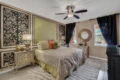 Custom 7-Bd Hm Loaded w/ Amenities Watersong-216YS - image 12