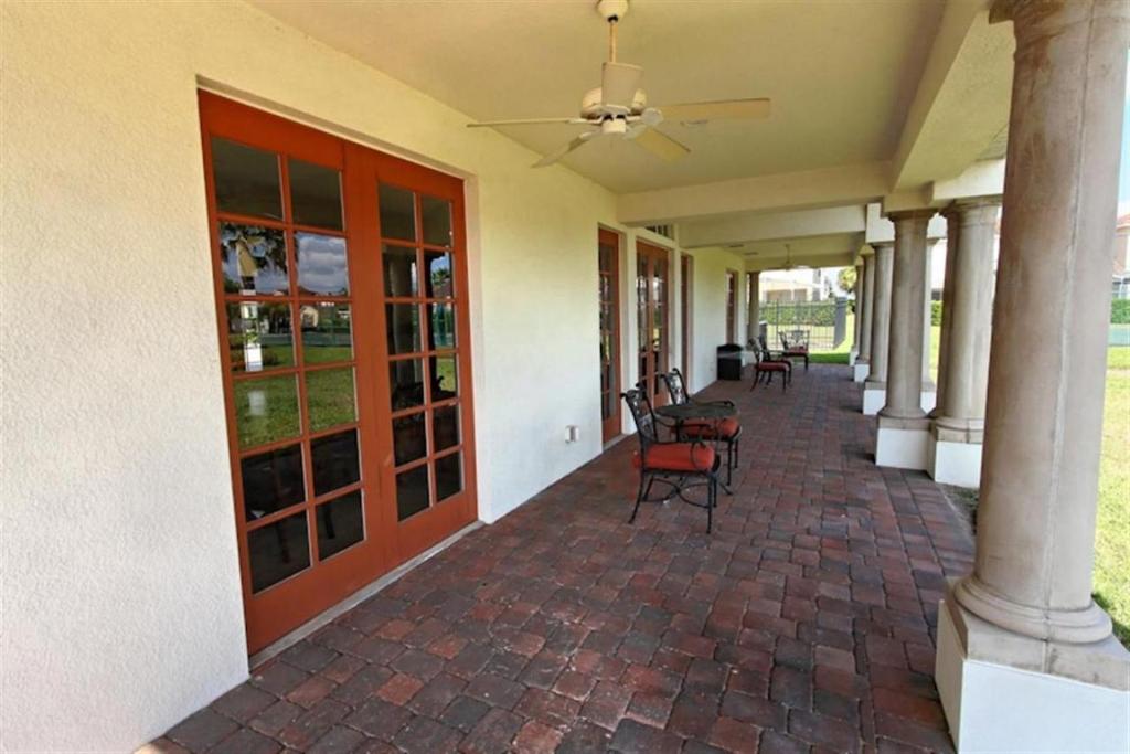 T914BD-Hillside Courtyard (B) - image 5