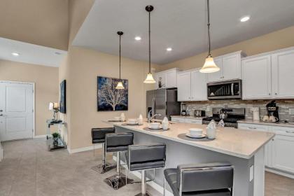 Lush Home with Harry Potter Room & Big Pool Area - CDC Standards 7ST477 - image 18