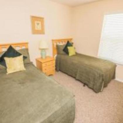 Lynval's Regal Palms Resort Townhome by IPG Florida - image 2
