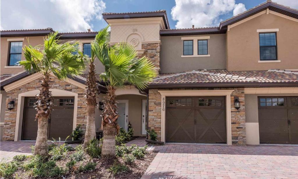 Rent this Luxury 5 Star Villa on Champions Gate Orlando Villa 4322 - image 2