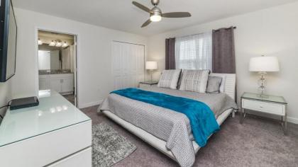 Luxury Contemporary Style Villa on Champions Gate Resort Orlando Villa 4935 - image 7