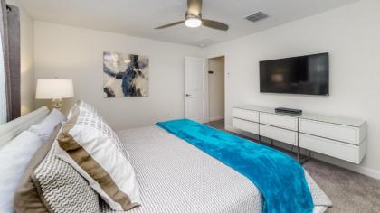 Luxury Contemporary Style Villa on Champions Gate Resort Orlando Villa 4935 - image 8