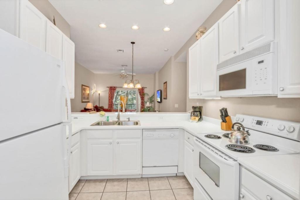 Luxury Home on Bahama Bay ResortMinutes from Disney World Orlando Condo 5057 - image 4