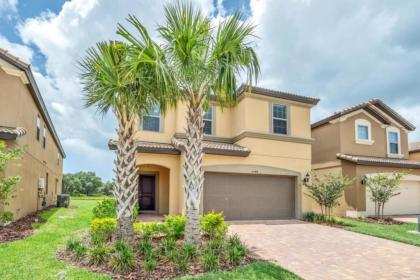 Picture Renting Your Own Luxury Villa on the Exclusive Solterra Resort close to Disney Orlando Villa 5032 - image 3