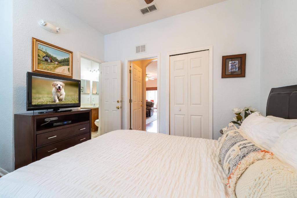 Lopez Place S - image 6