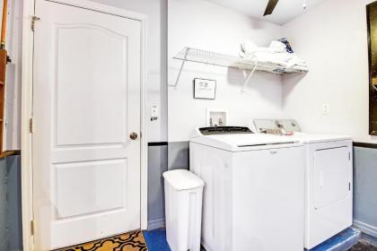 Penguin Retreat - image 4