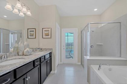 7BR Home - Family Resort - Private Pool Hot Tub and BBQ! - image 15