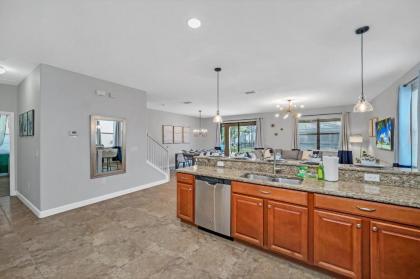 Spacious Home Near Disney - image 13
