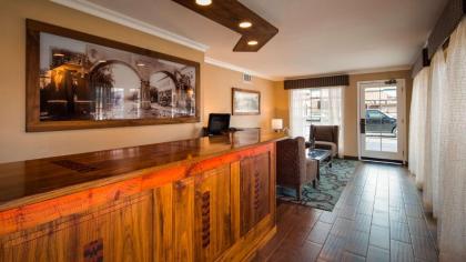 Best Western University Lodge - image 13