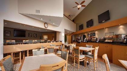 Best Western Davison Inn - image 15