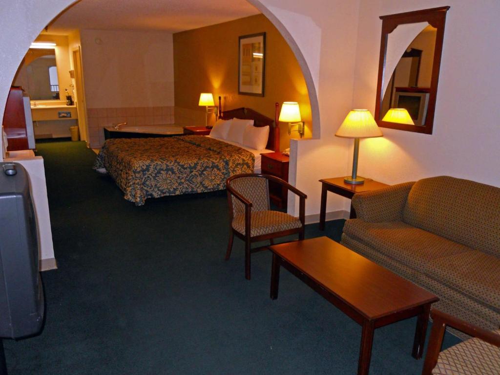 Country Hearth Inn and Suites Dawson - image 2