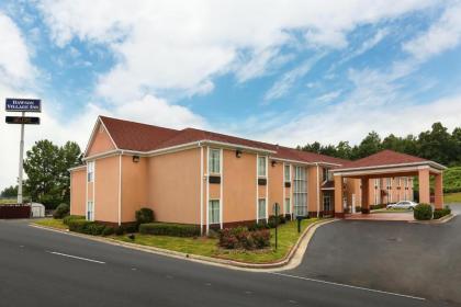 Econo Lodge Inn  Suites