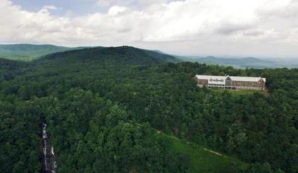 Amicalola Falls State Park and Lodge - image 9