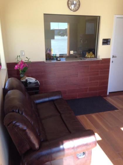 Executive Inn - image 11
