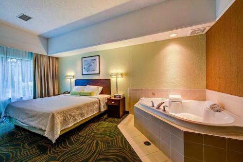 SpringHill Suites Dayton South/Miamisburg - image 3