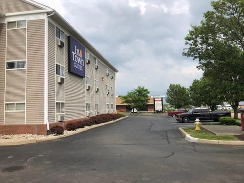 InTown Suites Extended Stay Dayton OH - image 3