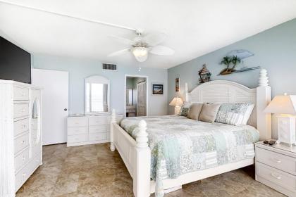 Beach Escape Condos - image 10